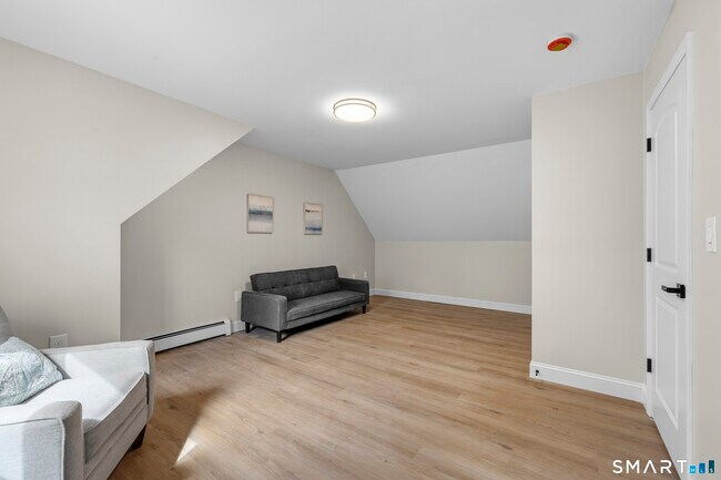 Building Photo - 3 Kenyon Rd