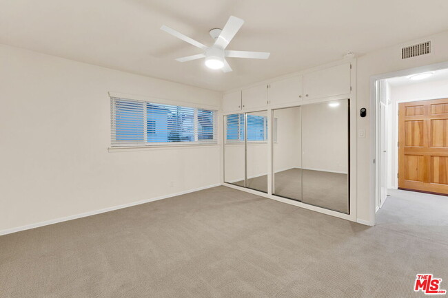 Building Photo - 115 Marguerita Ave