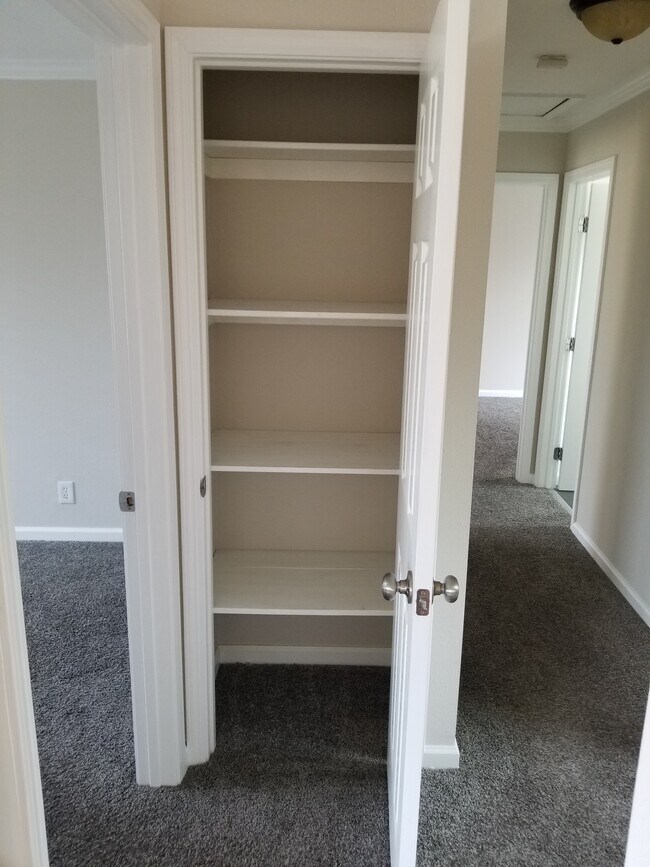 Building Photo - 14874 Acton Dr