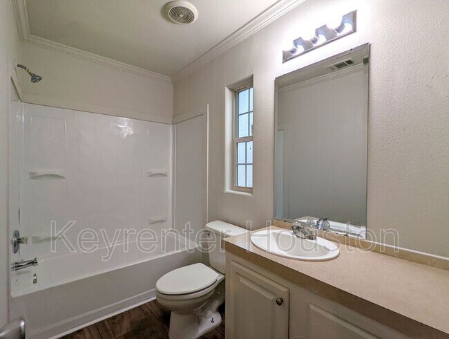 Building Photo - 829 Marjorie St