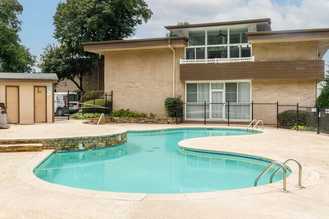 Building Photo - 346 Carpenter Dr NE