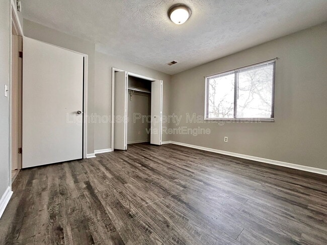 Building Photo - 2972 Vineland Ave SE