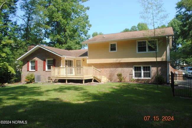 Building Photo - 102 Epworth Dr