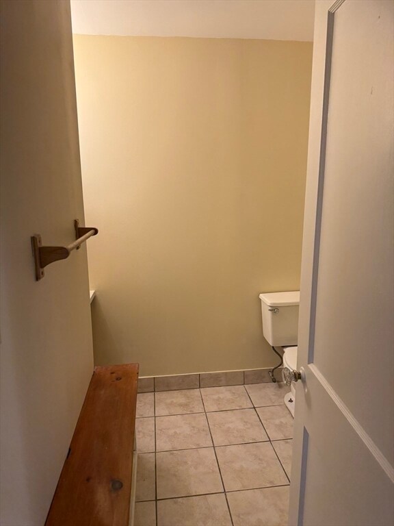 Building Photo - 37 Maple Ave