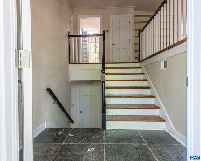 Building Photo - 337 Carrsbrook Dr