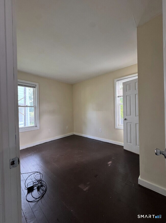 Building Photo - 144-146 Montauk Ave
