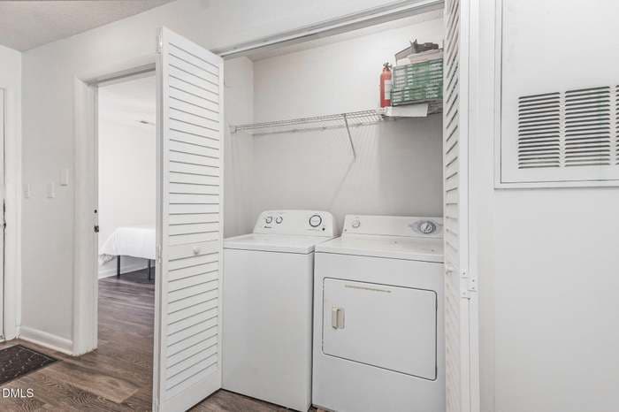 Building Photo - 1241 University Ct