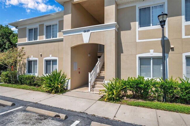 Building Photo - 6449 Cypressdale Dr
