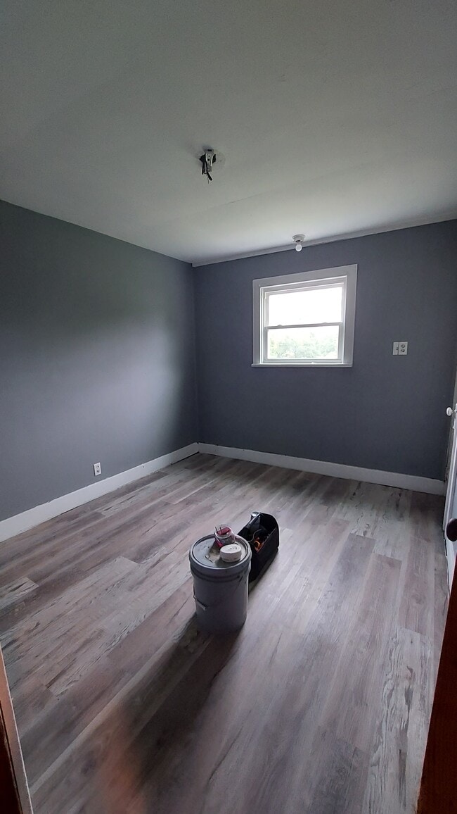 Building Photo - 947 Carrico St