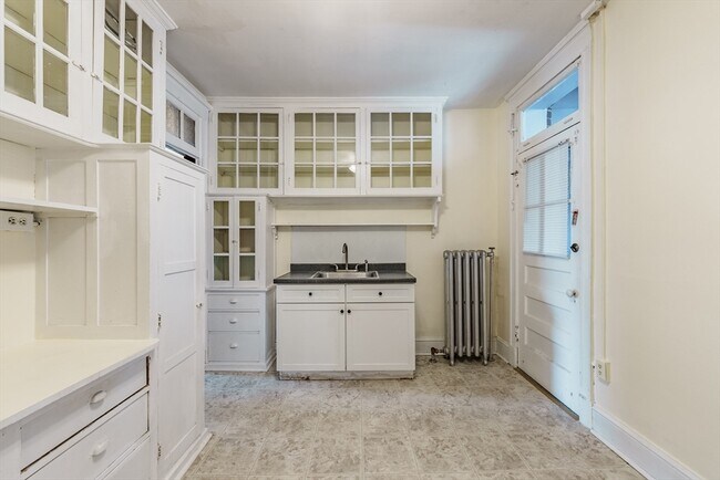 Building Photo - 37 O'Connor Ave