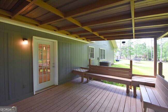 Building Photo - 98 Woodvalley Dr