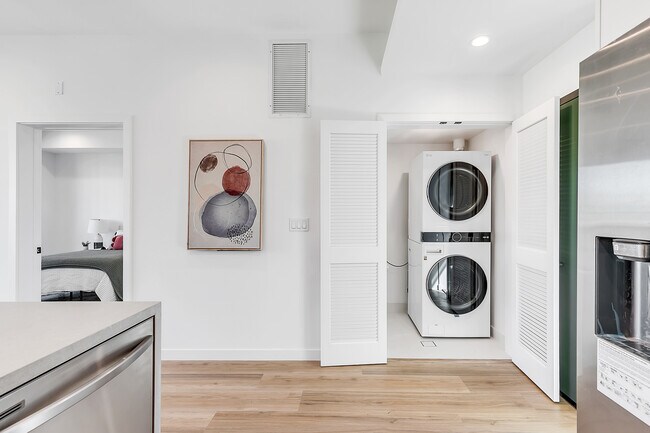 Building Photo - Larrabee Residences