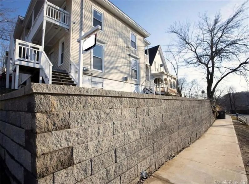 Building Photo - 49-51 Boswell Ave