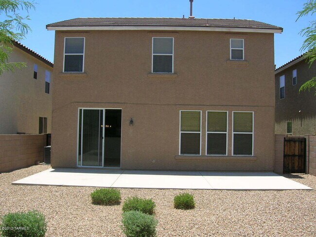 Building Photo - 9008 N Roebling Dr