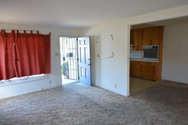 Building Photo - 218 Bradford Dr