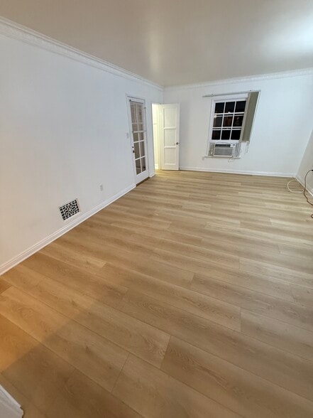 Great Room - 846 N Sweetzer Ave