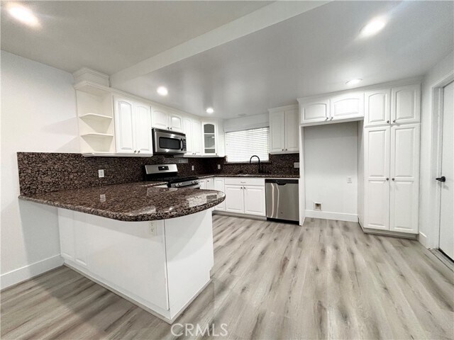 Building Photo - 133 S Lone Hill Ave