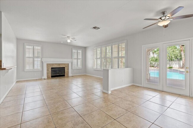 Building Photo - Expansive 4 Bedroom Home with a Pool and L...