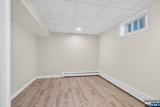 Building Photo - 26 Dapp Ct