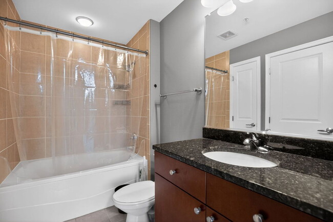 Building Photo - 155 Potomac Psge