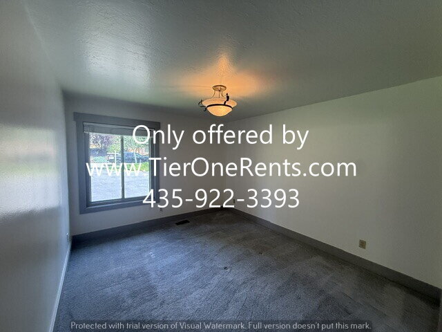 Building Photo - NO DEPOSIT option for qualified renters