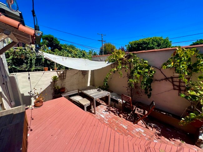 PRIVATE PATIO DINING AND DECK - 2441 10th St