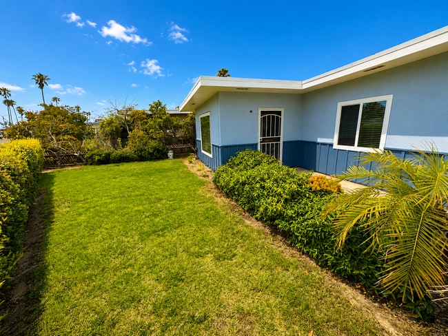 Building Photo - Pierpont Beach Home