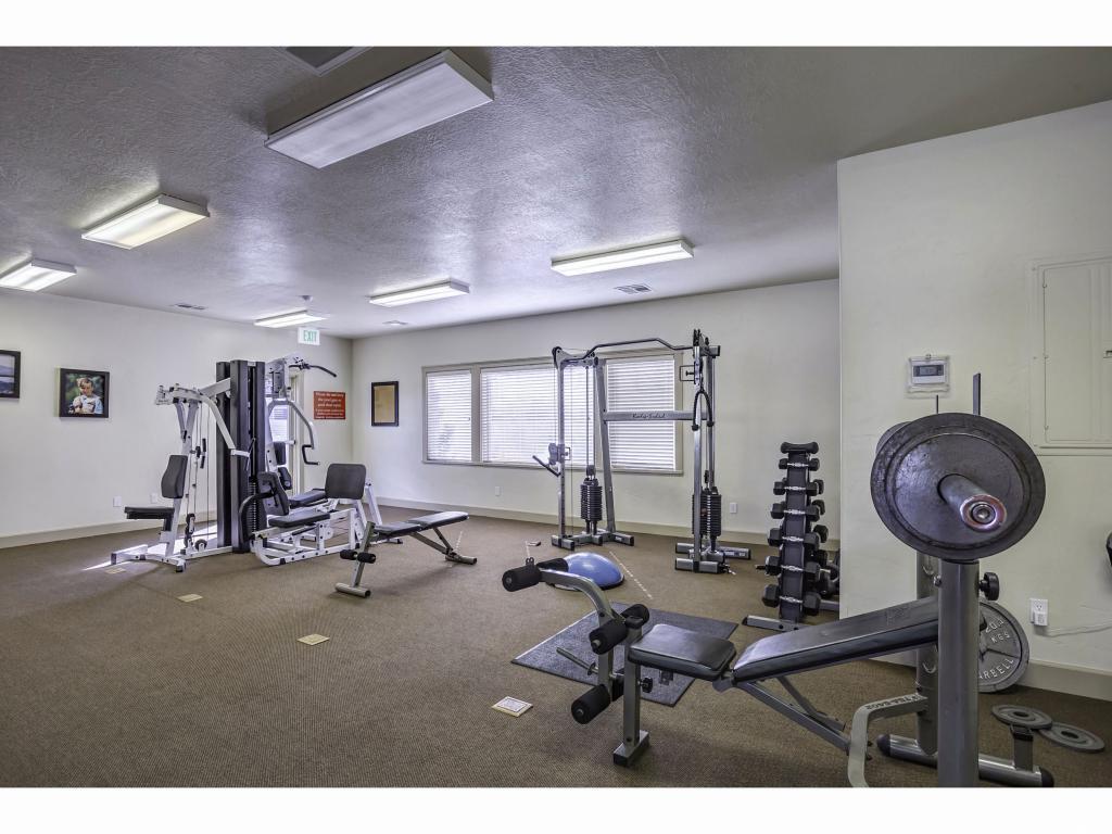 Building Photo - 1252 N Willowbrook Ln