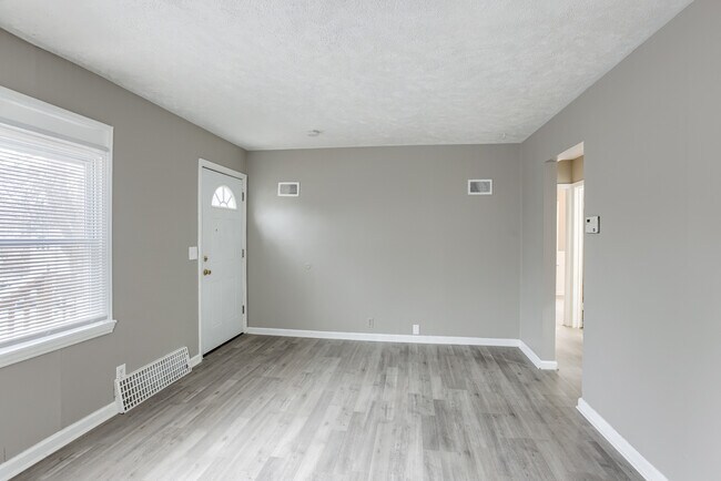 Building Photo - 3356 N 41st St
