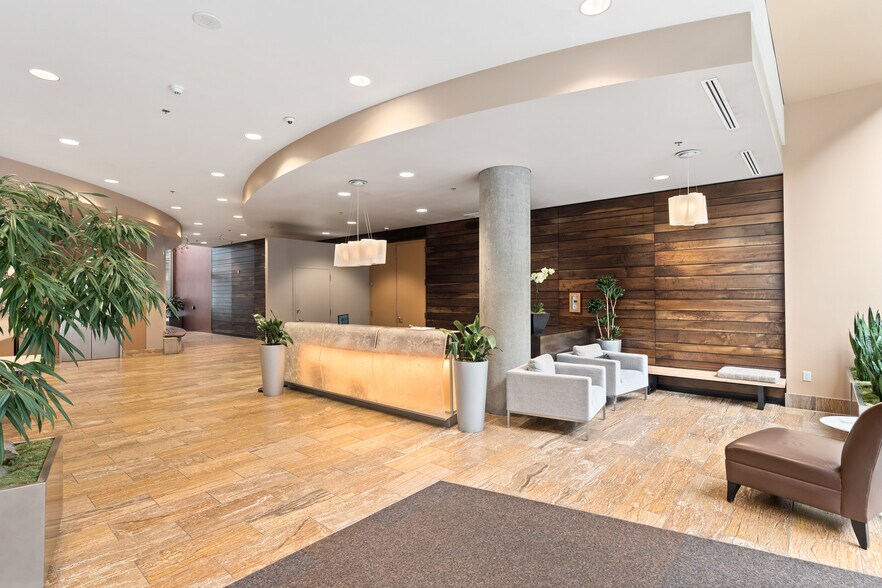 Lobby - 922 NW 11th Ave