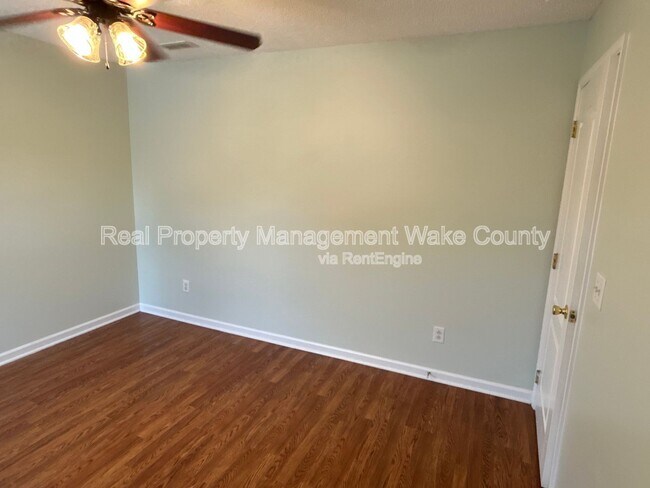 Building Photo - 4417 Crowfield Dr