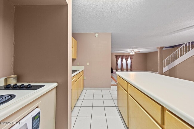 Building Photo - 301 Fairway Blvd