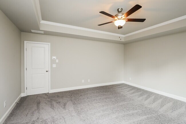 Building Photo - 3327 BRYANT Mdws Cir