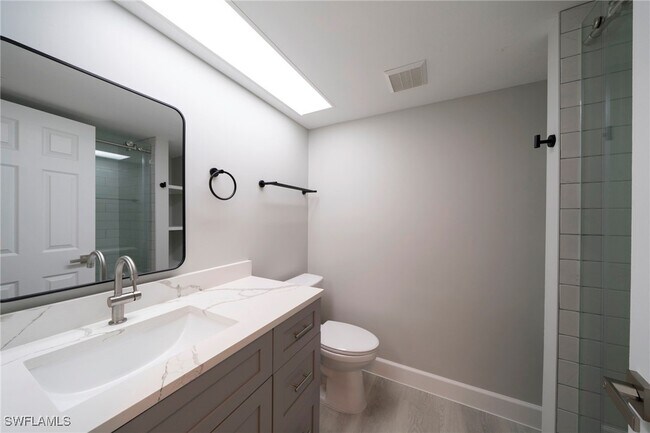 Building Photo - 17456 Woodland Trace Dr