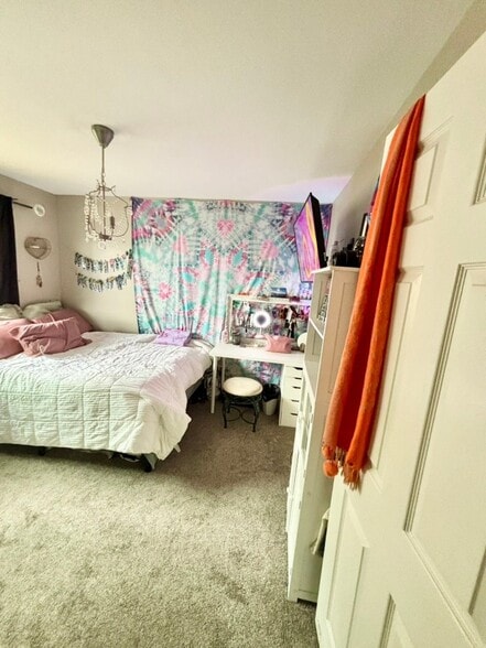 Building Photo - 1370 Palomar Pl