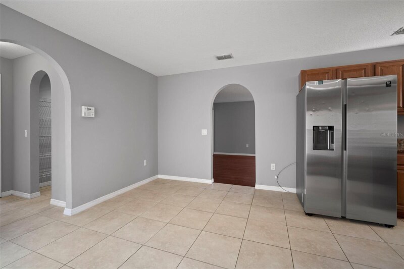 Building Photo - 1303 Alhambra Crest Dr