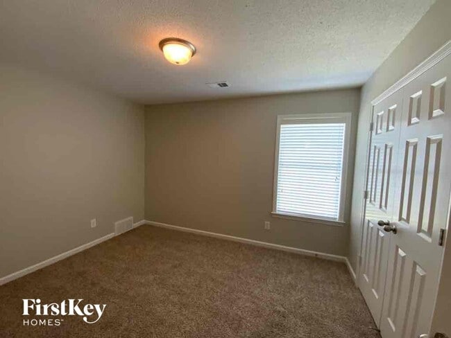Building Photo - 5376 Lamb Valley Dr