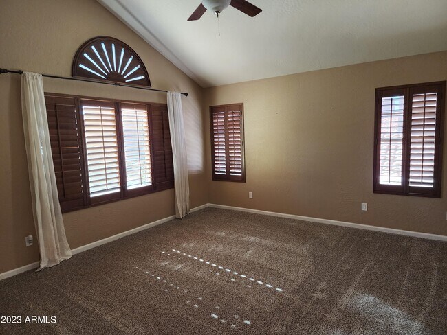 Building Photo - 6435 E Redmont Dr