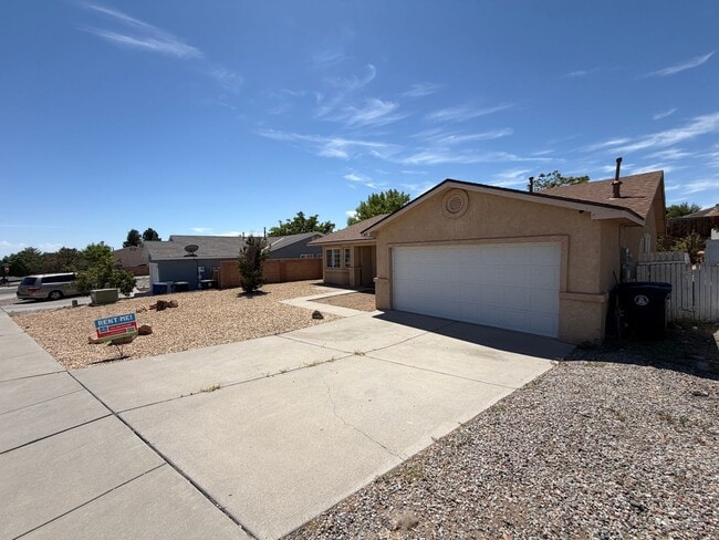 Building Photo - 1405 Secret Valley Dr SW