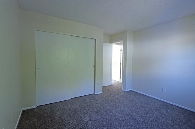 Building Photo - 7701 Flynnway Dr