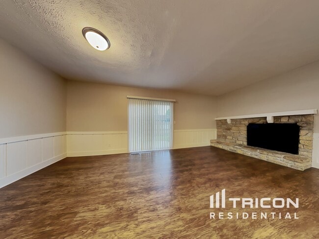 Building Photo - 15 Thornleigh Dr