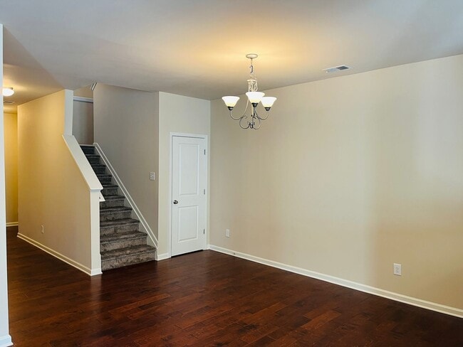 Building Photo - Wow! Check out this charming 3-bedroom, 2....