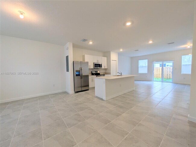 Building Photo - 1172 NW 1st Ter