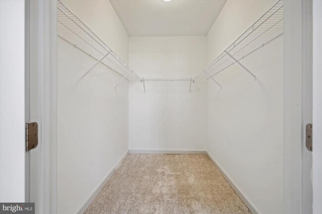 Building Photo - 10755 Fairgrounds Dr
