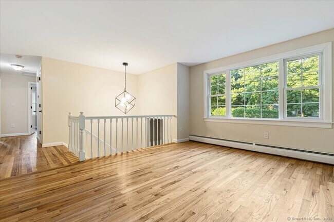 Building Photo - 3 Alscot Dr