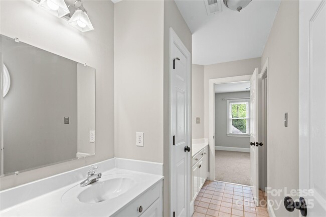 Building Photo - 3833 Denmeade Dr