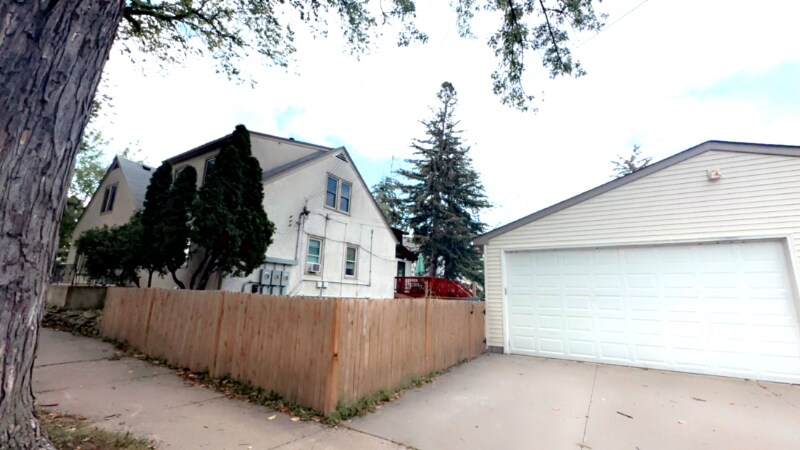 Building Photo - 2804 E 44th St