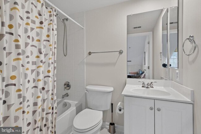 Building Photo - 8814 Hunting Lodge Ct