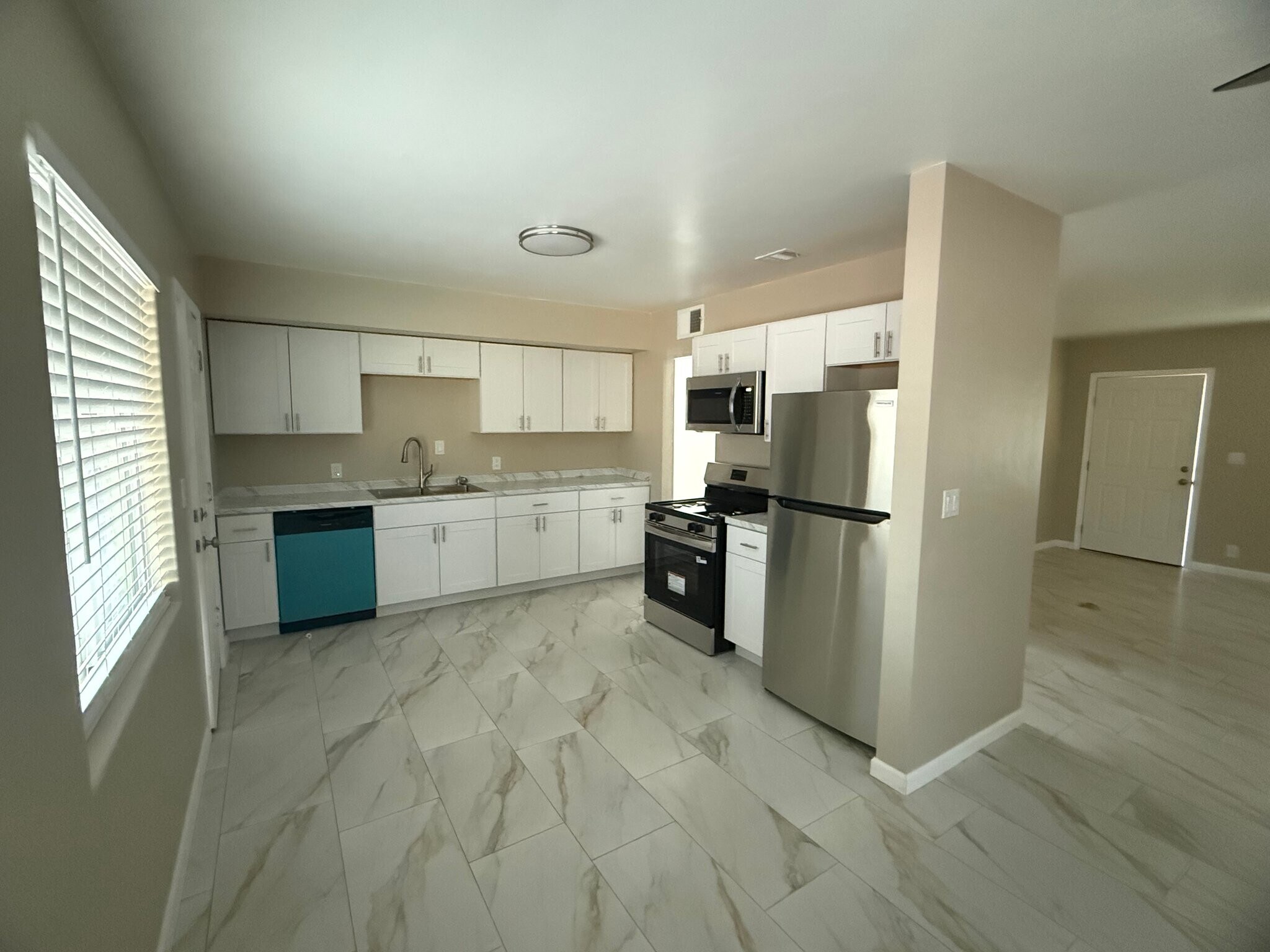 Building Photo - 4634 E Burns St