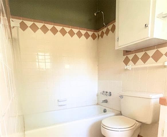 Building Photo - 2609 Washington St